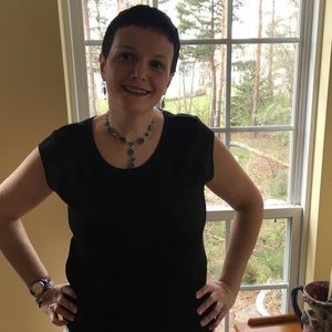 Meet your Posher, Adina